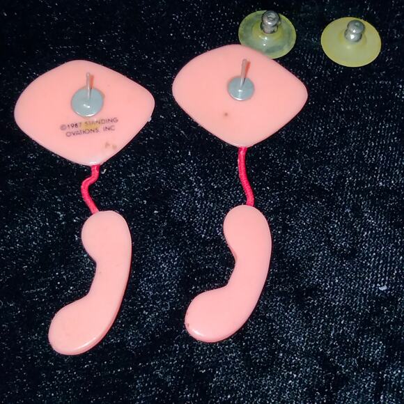 Standing Ovations Red Telephone of the Hook Vintage 80s Dangle Earrings - Picture 4 of 14